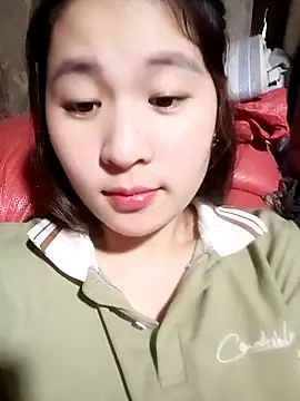 Snapshot of -Datini- chatting on 02.23.26 -Datini- online show from 02.23.26