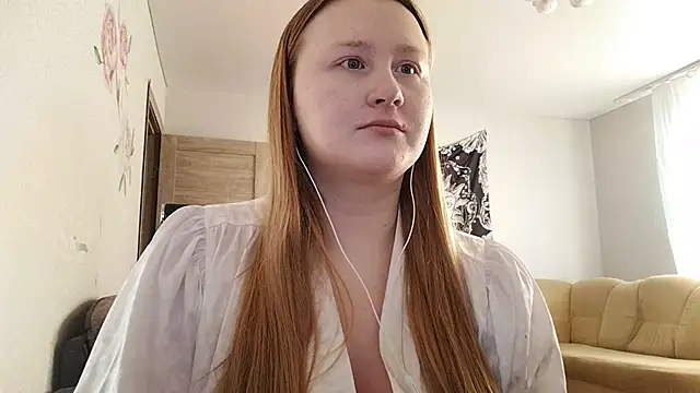 AnikaLipps online show from 03.04.26