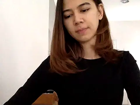 KiraVixenSweet online show from 02.20.26