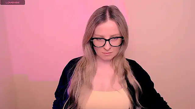 Snapshot of AnnePeach chatting on 03.26.26 AnnePeach online show from 03.26.26