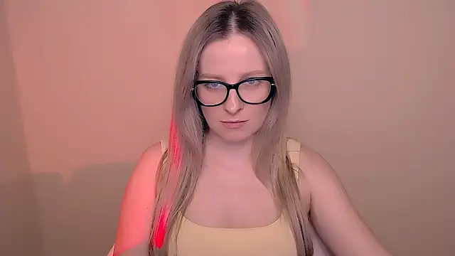 Snapshot of AnnePeach chatting on 04.05.26 AnnePeach online show from 04.05.26