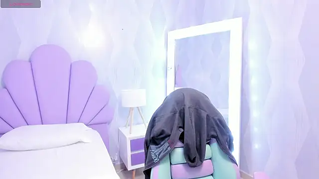 babysophie18  online show from 02.23.26