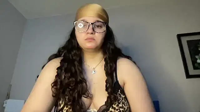 Snapshot of SoyOceanne chatting on 04.16.26 SoyOceanne online show from 04.16.26