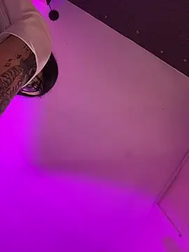 Snapshot of Veronicaa_lodge1 chatting on 02.25.26 Veronicaa lodge1 online show from 02.25.26