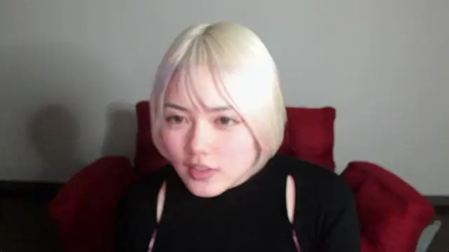 uru luv000 online show from 02.19.26