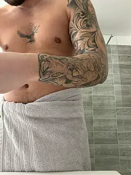 Snapshot of derallerechte001 chatting on 02.24.26 derallerechte001 online show from 02.24.26