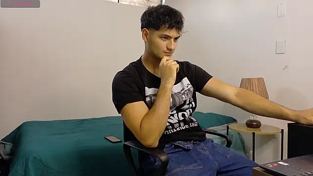 Snapshot of Kael_Switch chatting on 02.19.26 Kael Switch online show from 02.19.26