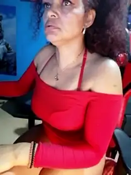 Snapshot of Helensex1 chatting on 02.20.26 Helensex1 online show from 02.20.26