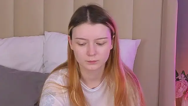 AlyssFrost online show from 06.19.26