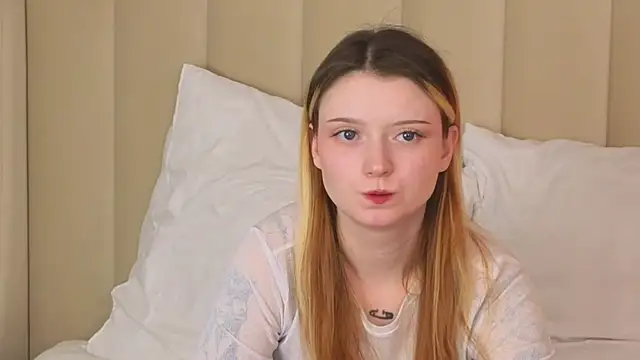 AlyssFrost online show from 06.25.26