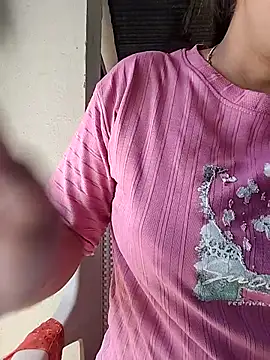 taniya0 online show from 04.15.26