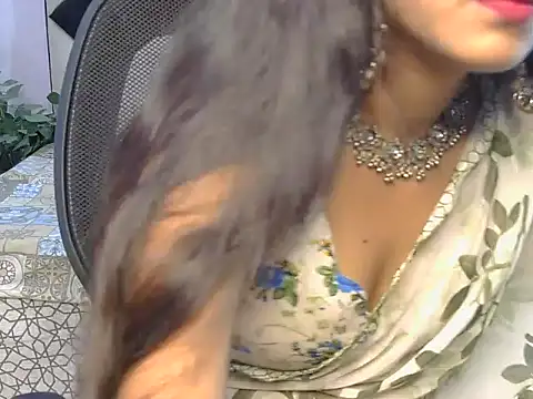 Snapshot of its-taniya chatting on 04.28.26 its-taniya online show from 04.28.26