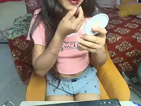 Snapshot of its-taniya chatting on 05.16.26 its-taniya online show from 05.16.26