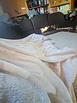 Gris-shadow online show from 02.15.26