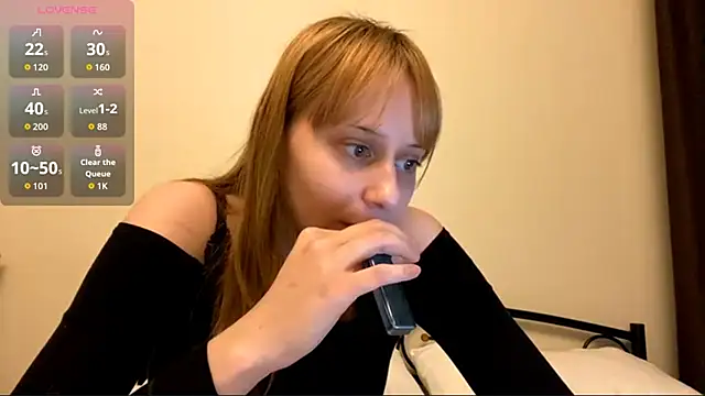 Snapshot of TriciaHartery chatting on 02.27.26 TriciaHartery online show from 02.27.26