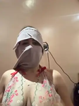 Snapshot of Lamarab chatting on 02.16.26 Lamarab online show from 02.16.26