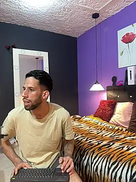 Snapshot of Karim_mansur chatting on 03.06.26 Karim mansur online show from 03.06.26