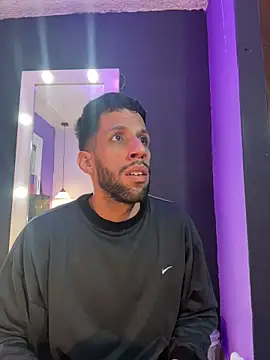 Snapshot of Karim_mansur chatting on 03.18.26 Karim mansur online show from 03.18.26