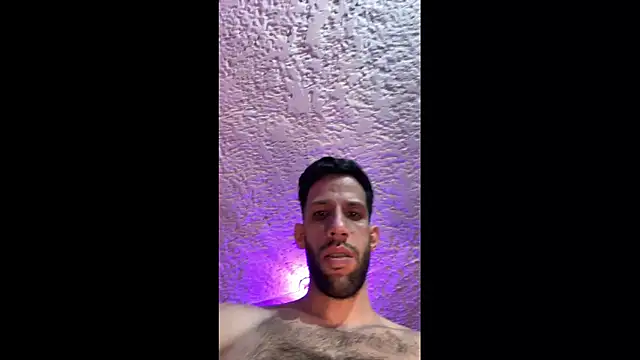 Snapshot of Karim_mansur chatting on 03.25.26 Karim mansur online show from 03.25.26