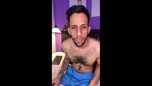 Snapshot of Karim_mansur chatting on 03.27.26 Karim mansur online show from 03.27.26