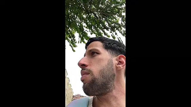 Snapshot of Karim_mansur chatting on 04.11.26 Karim mansur online show from 04.11.26