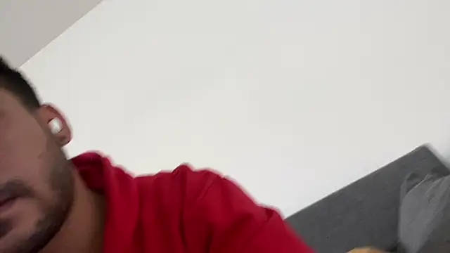 Snapshot of Heytincho chatting on 02.20.26 Heytincho online show from 02.20.26