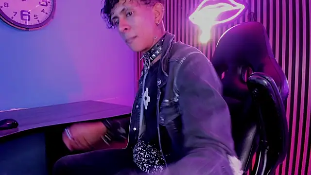 Maximoking26 online show from 02.21.26