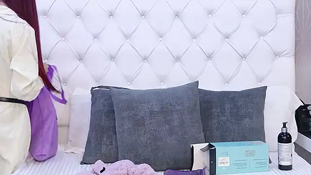 Snapshot of AntonellaEscudero chatting on 05.10.26 AntonellaEscudero online show from 05.10.26