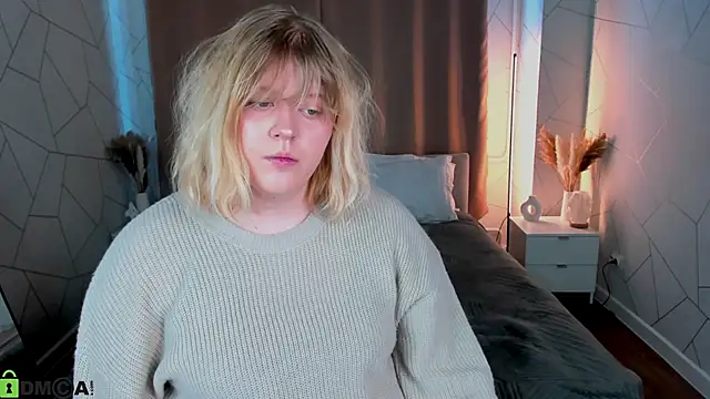 luna c0ra online show from 04.04.26