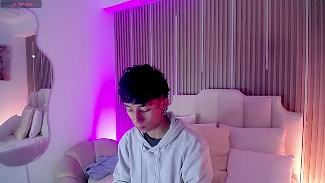 Aiden Rivers  online show from 03.01.26