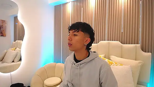 Snapshot of Aiden_Rivers_ chatting on 03.18.26 Aiden Rivers online show from 03.18.26