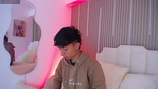 Snapshot of Aiden_Rivers_ chatting on 03.24.26 Aiden Rivers online show from 03.24.26