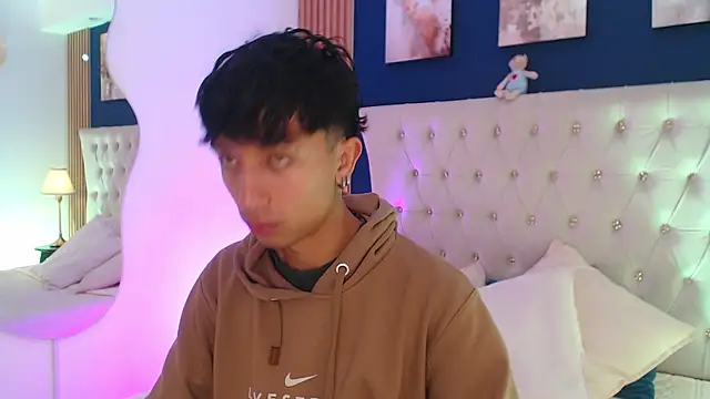 Snapshot of Aiden_Rivers_ chatting on 04.13.26 Aiden Rivers online show from 04.13.26