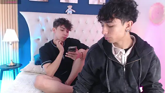 Snapshot of Aiden_Rivers_ chatting on 05.06.26 Aiden Rivers online show from 05.06.26