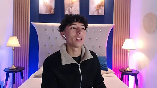 Snapshot of Aiden_Rivers_ chatting on 07.03.26 Aiden Rivers online show from 07.03.26