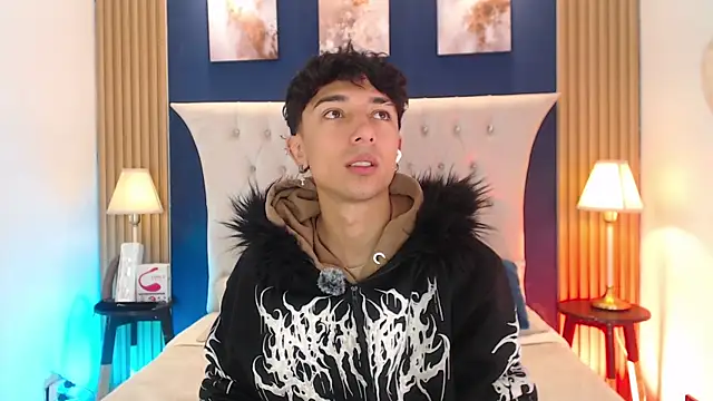 Snapshot of Aiden_Rivers_ chatting on 07.17.26 Aiden Rivers online show from 07.17.26