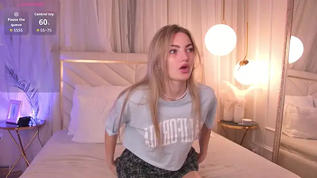 Snapshot of Sona_Lavberi chatting on 02.21.26 Sona Lavberi online show from 02.21.26