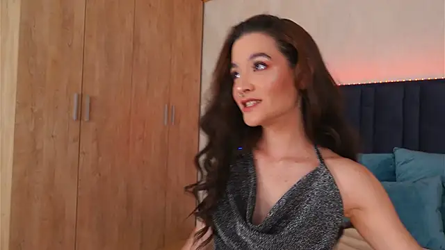 LucyDeLuca online show from 03.25.26