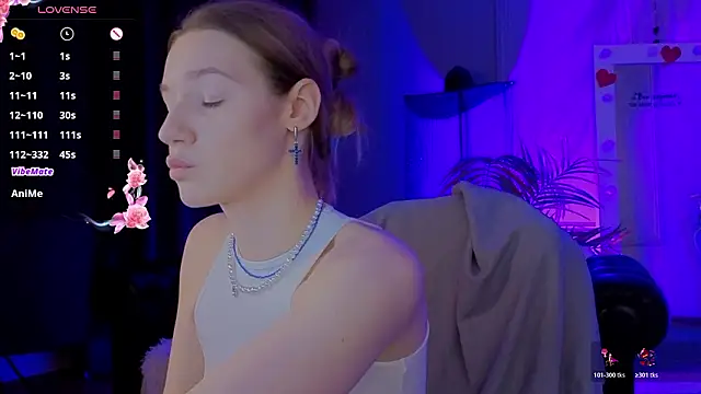 Snapshot of Vanessa__Lui chatting on 02.25.26 Vanessa Lui online show from 02.25.26