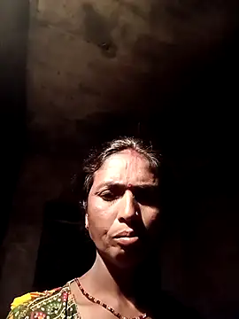 Snapshot of Hot_re83 chatting on 02.21.26 Hot re83 online show from 02.21.26