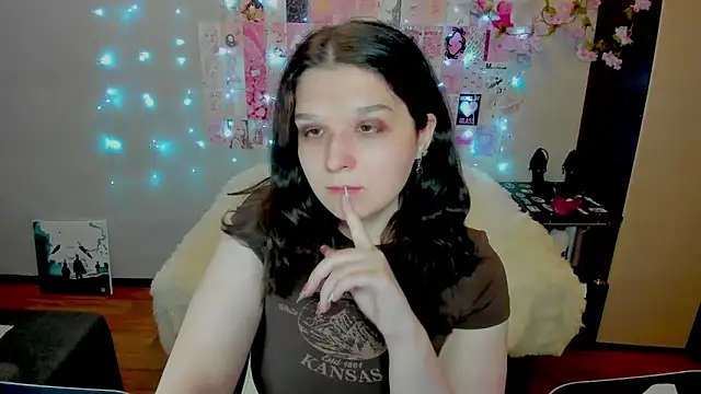 Snapshot of Kate_Acid chatting on 04.21.26 Kate Acid online show from 04.21.26