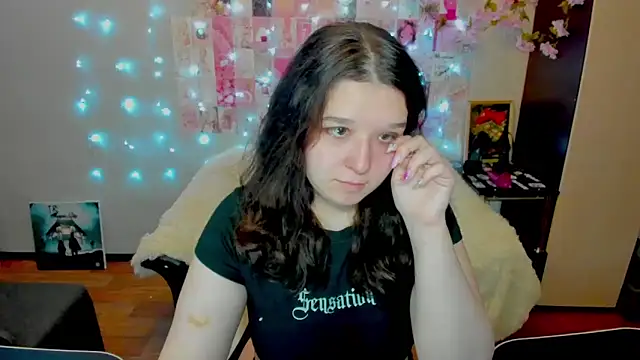 Snapshot of Kate_Acid chatting on 06.13.26 Kate Acid online show from 06.13.26