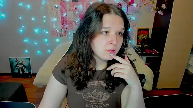 Snapshot of Kate_Acid chatting on 06.26.26 Kate Acid online show from 06.26.26