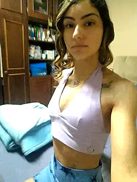 Larinhacat online show from 02.20.26