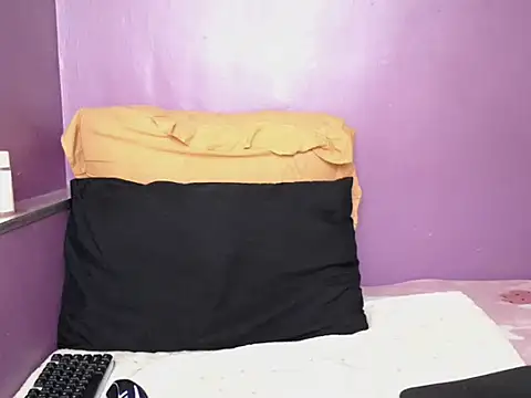 indianicon23 online show from 04.15.26