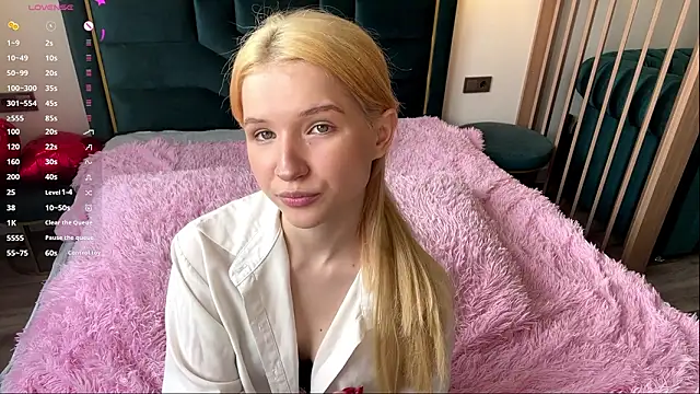 Snapshot of PrincessSwelgart chatting on 03.30.26 PrincessSwelgart online show from 03.30.26