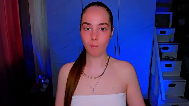 Snapshot of Maddy_Wood_ chatting on 05.03.26 Maddy Wood online show from 05.03.26