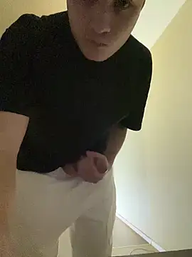 nightshiftt09 online show from 02.18.26