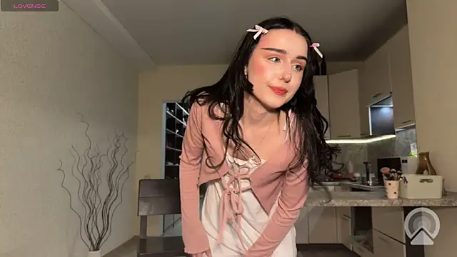 Snapshot of alicelanei chatting on 04.03.26 alicelanei online show from 04.03.26