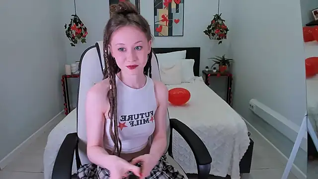 tsunamy pink online show from 02.16.26